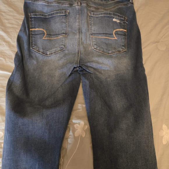Distressed Blue Jeans - Picture 5 of 5